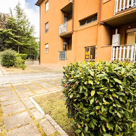 Poggio Perello 1 E 2 Apartment *